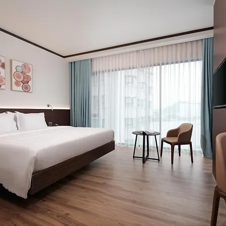 Wyndham Legend Halong Hotel Ha Long Exterior photo