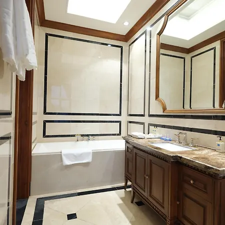 Wyndham Legend Halong Hotel Ha Long Exterior photo