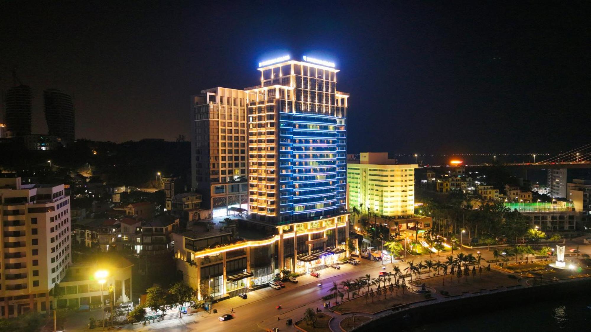 Wyndham Legend Halong Hạ Long