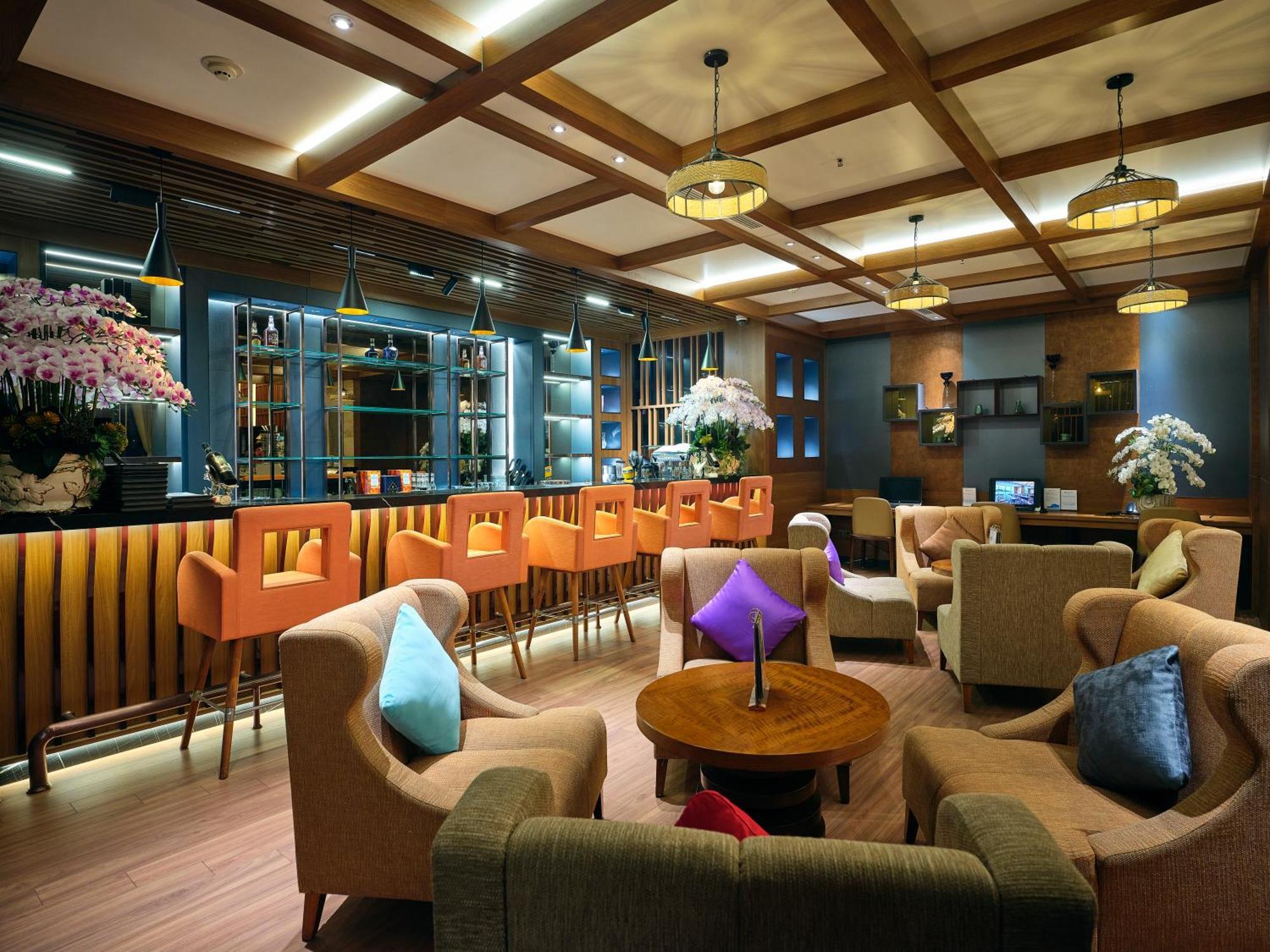 Wyndham Legend Halong 5* Hạ Long