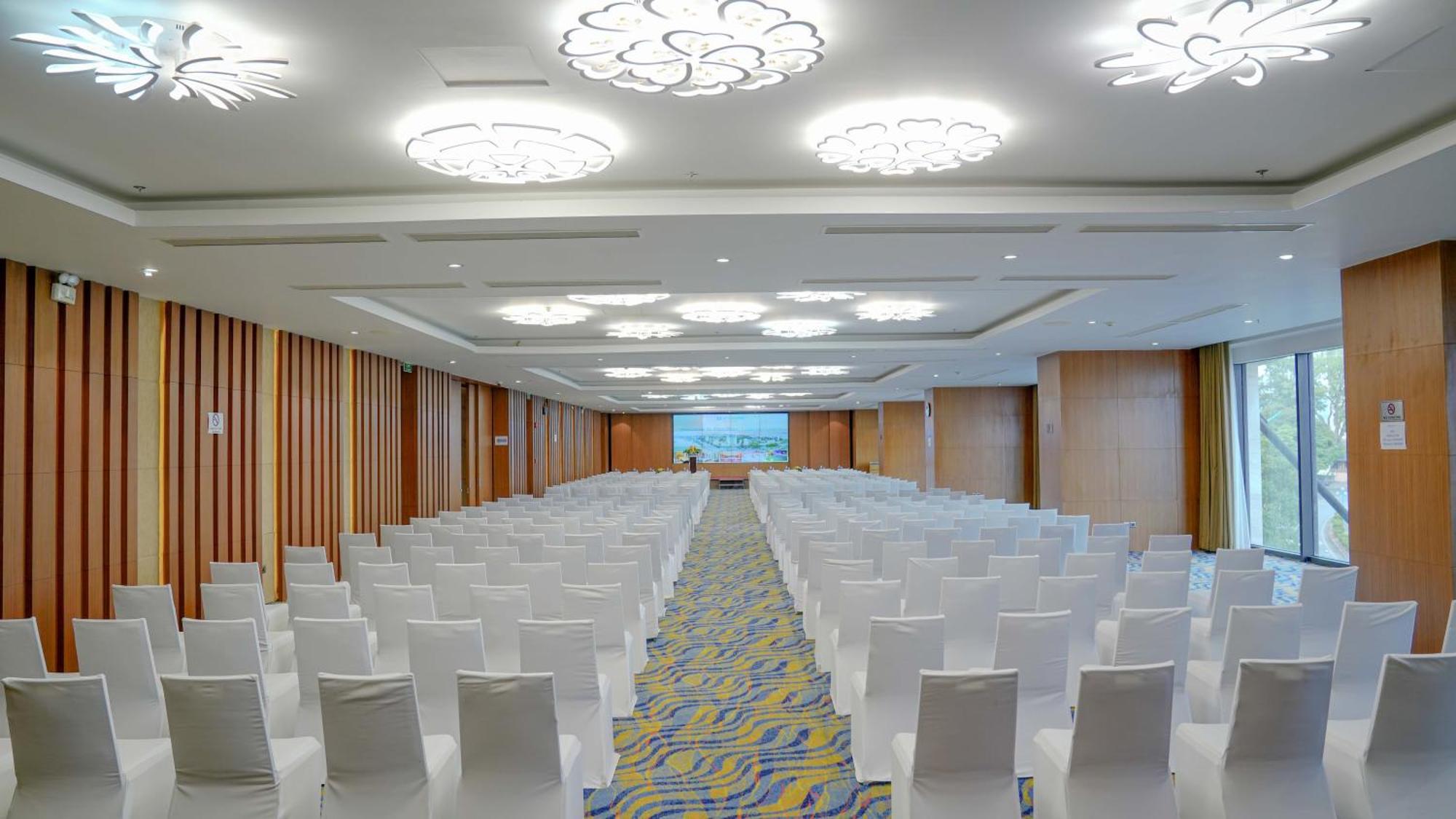 Wyndham Legend Halong Hotel Hạ Long